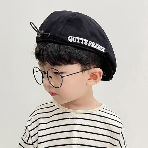 戴帽子酷酷小孩头像(小孩子头像拽拽的酷酷的)